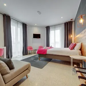 https://caro-boutique-guest-house.hotelssaintjulians.com